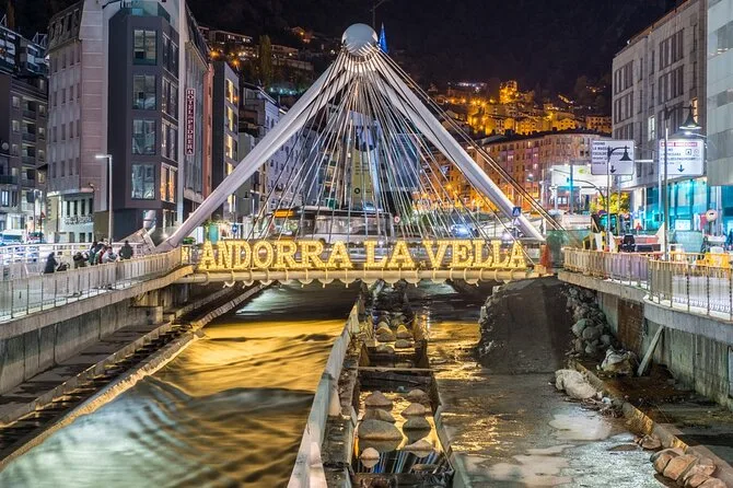 Erkunden Sie die Stadt Andorra