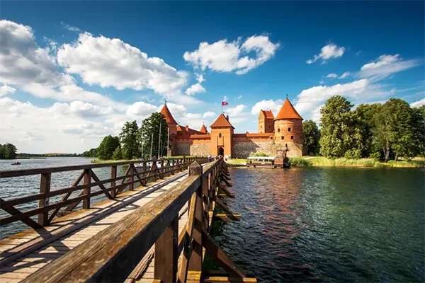 Lake Galvė castle